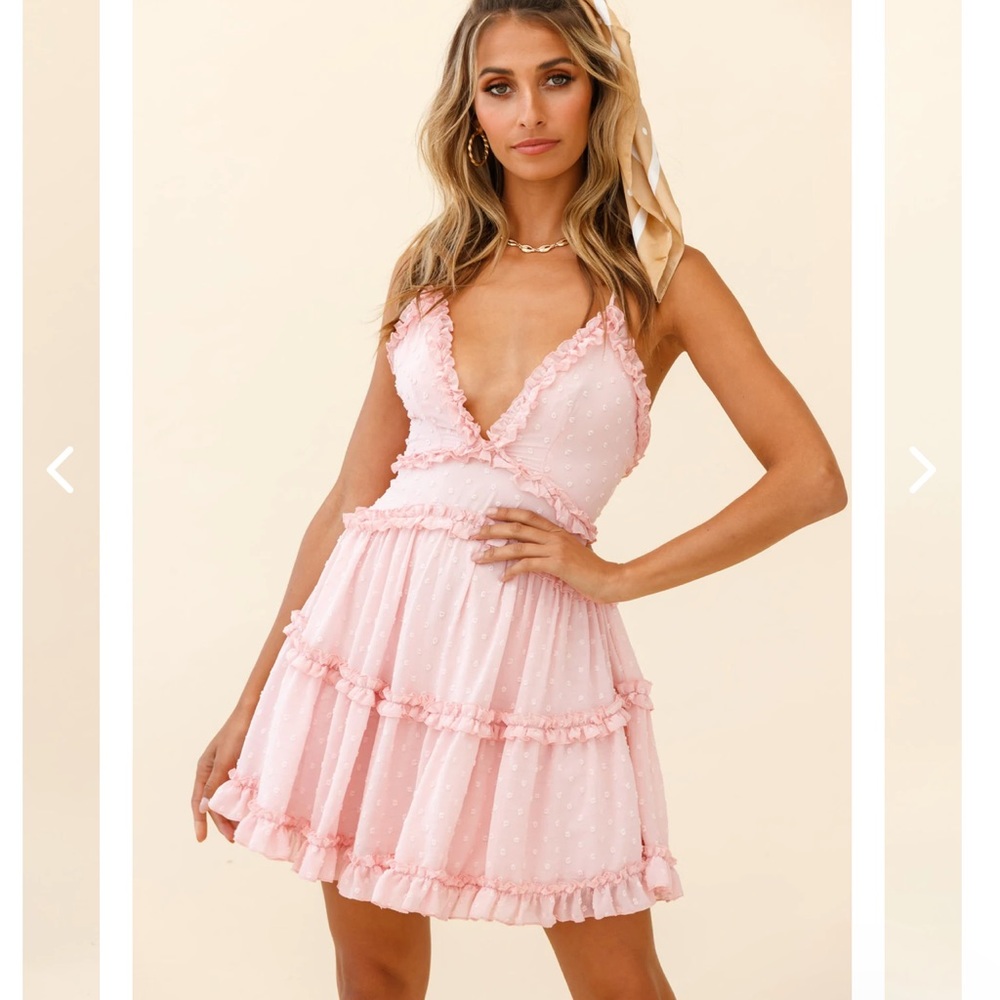 NWT Selfie Leslie Laney Low Back Cami
Strap Dress Hail Spot
Detail Baby Pink